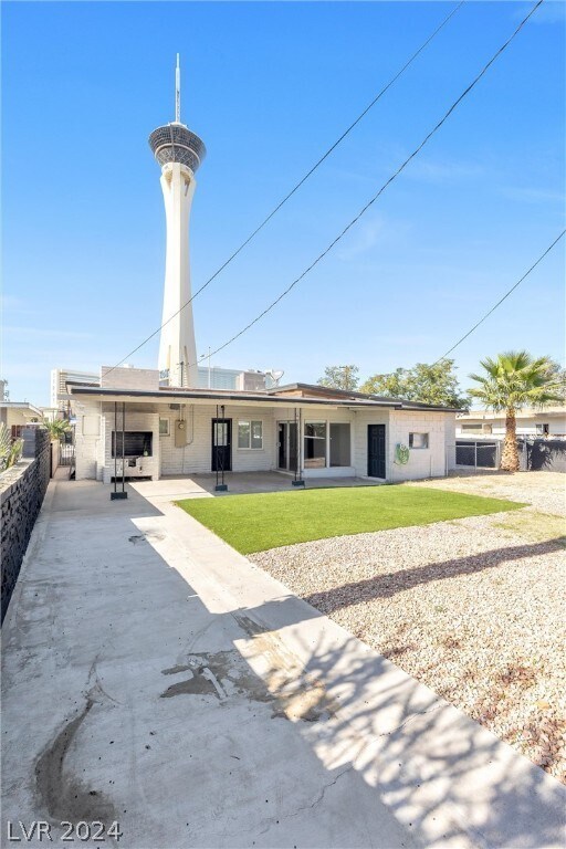 Building Photo - 2309 Santa Clara Dr