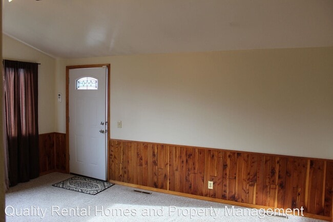 Building Photo - 2 br, 1 bath House - 1114 W. Stanley Rd.