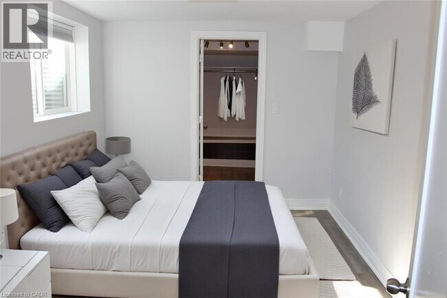 Photo du bâtiment - 238 Sanatorium Rd