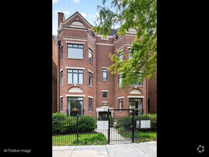 Building Photo - 6161 N Kenmore Ave