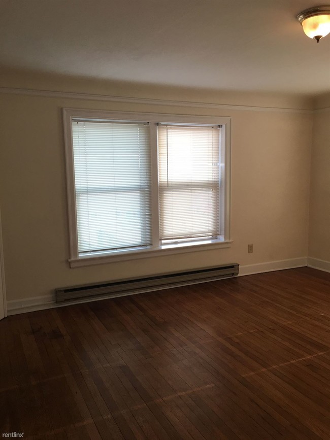 Foto del edificio - 4555 15th Ave NE