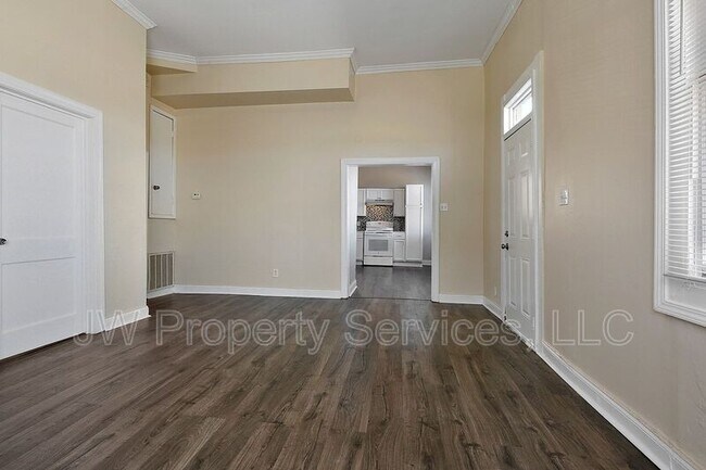 Foto del edificio - 733 Patterson Rd