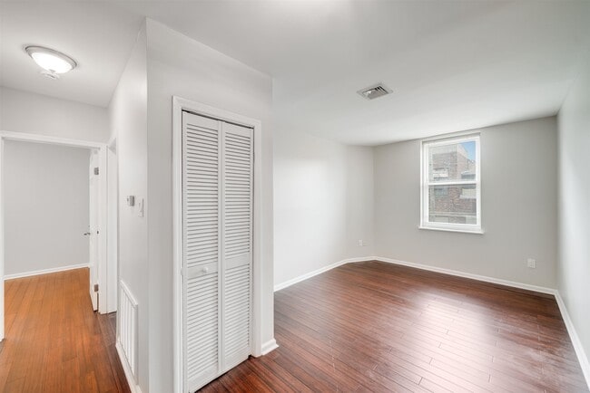 Building Photo - 316-1301-3-324 Jefferson St