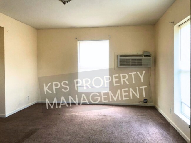 Foto del edificio - 665 S Kansas St