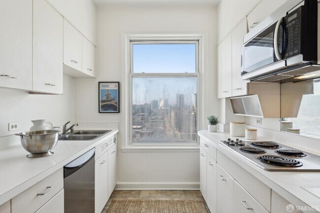 Foto del edificio - 631 O'Farrell St