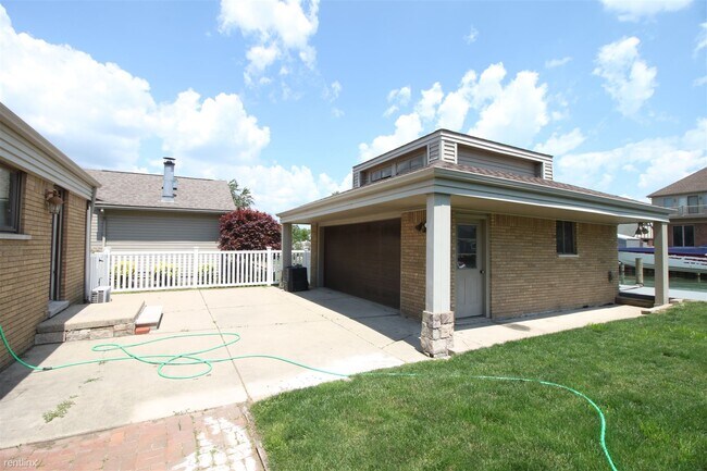 Building Photo - 4 br, 3 bath House - 37894 Lakeville St