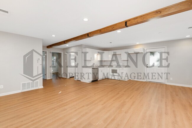 Building Photo - 300 W Breese Ave