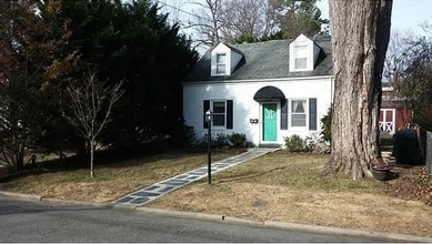 Building Photo - 0000 Avenues