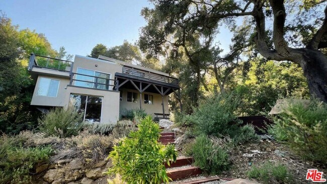 Foto del edificio - 19562 Cave Way