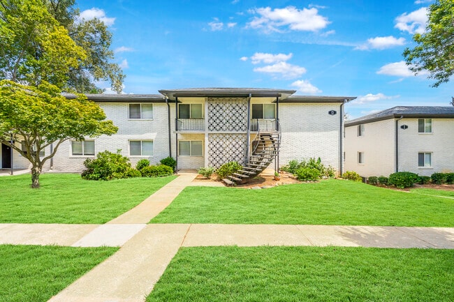 Building Photo - Lenox Place