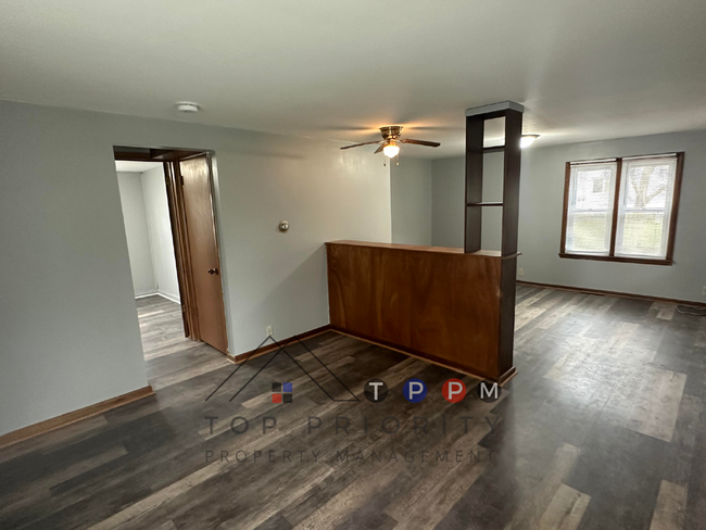 Building Photo - 3 Bedroom | 1 Bathroom Single Family Home ...