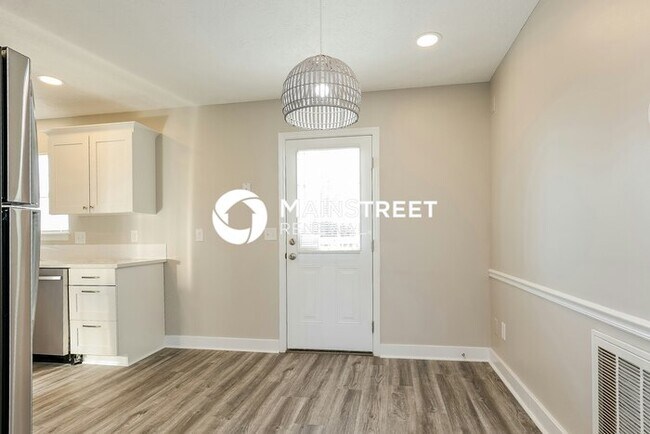 Building Photo - 3 Bedroom Pet-Friendly Home in MURFREESBOR...