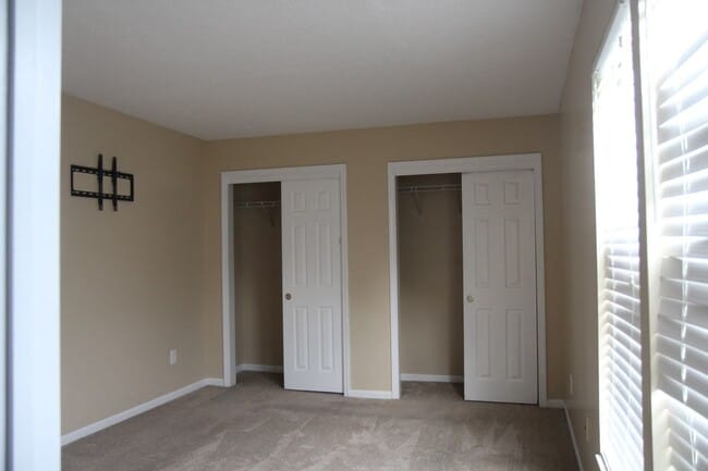 Building Photo - 2907 Bentbrook Dr