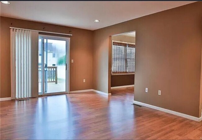 Foto del edificio - 2635 Upper Way