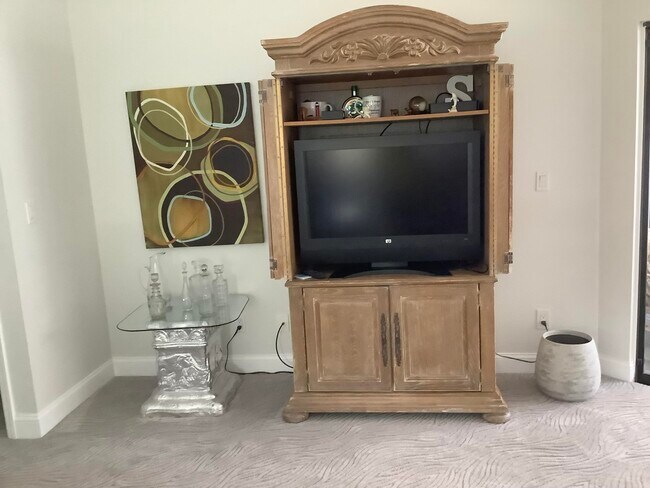 Foto del edificio - 1127 E Seminole Ave