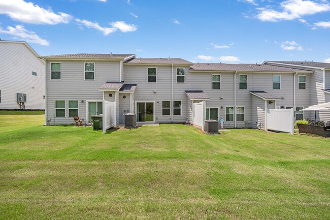 Building Photo - 663 Millwright Wy