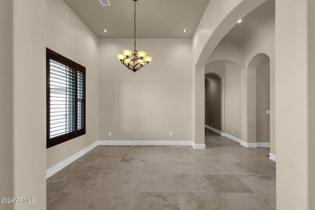 Building Photo - 11407 E Bellflower Ct