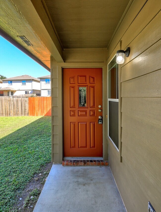 Foto del edificio - 5616 Brougham Way