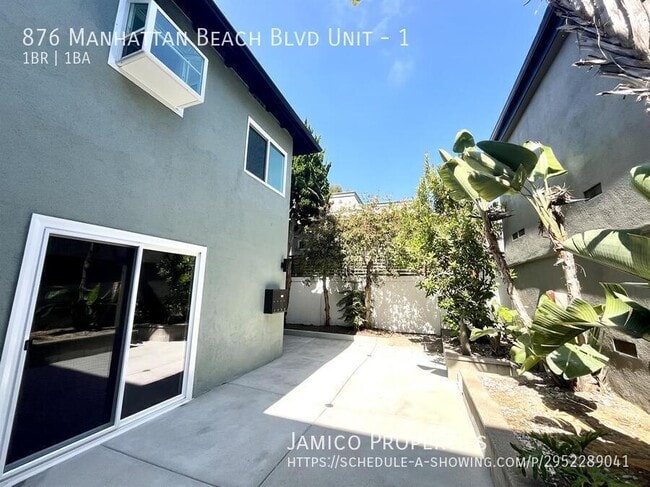 Building Photo - 876 Manhattan Beach Blvd