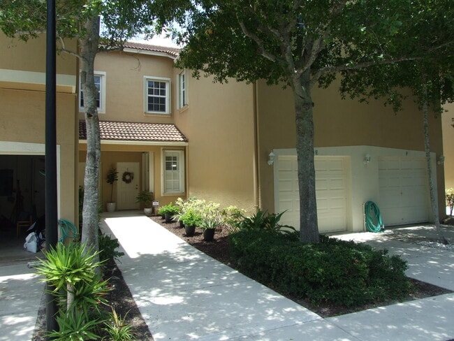 Building Photo - 156 Village Blvd