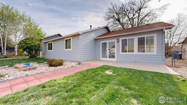 Building Photo - 4243 Pin Oak Dr