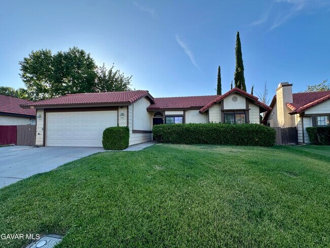 Foto del edificio - 2815 College Park Dr W
