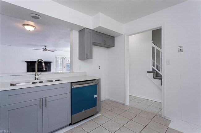 Building Photo - 5684 Campus Dr
