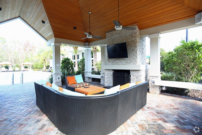 Foto del edificio - The Grand at Cypress Cove
