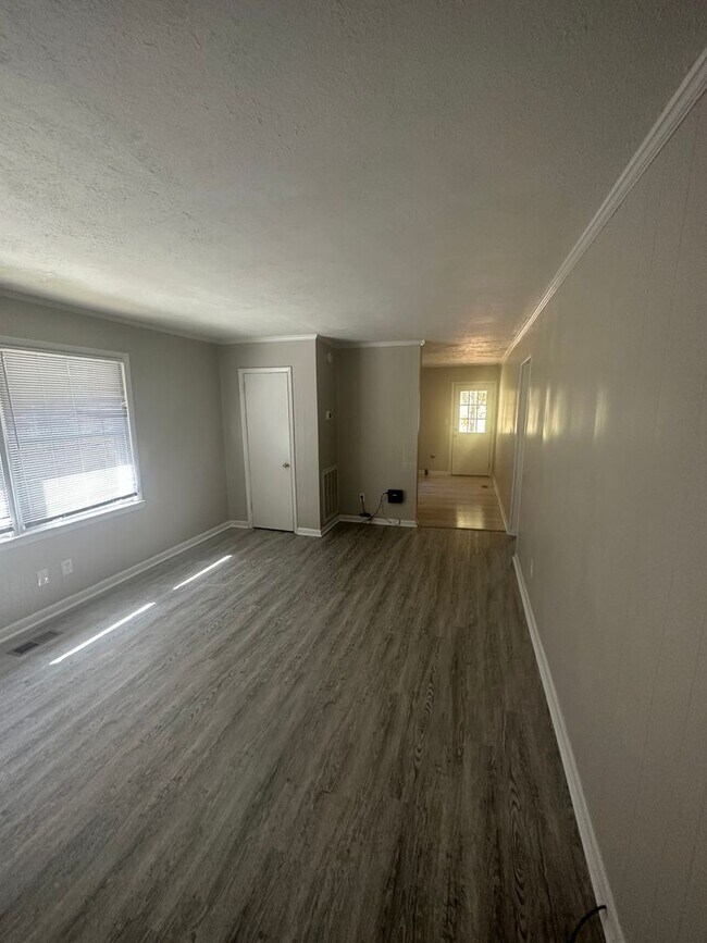 Foto del edificio - 2 Bedroom, 1 Bath Duplex in Tullahoma conv...