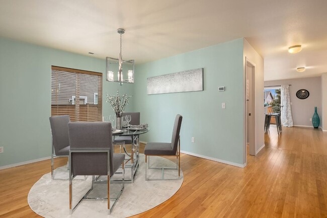 Building Photo - 4Bd/2.5Ba Snoqualmie House