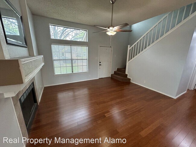 Foto del edificio - 3 br, 2.5 bath House - 10215 Athens Fld