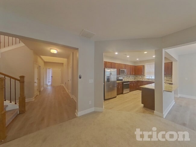 Building Photo - 420 Best Friends Turn Alley