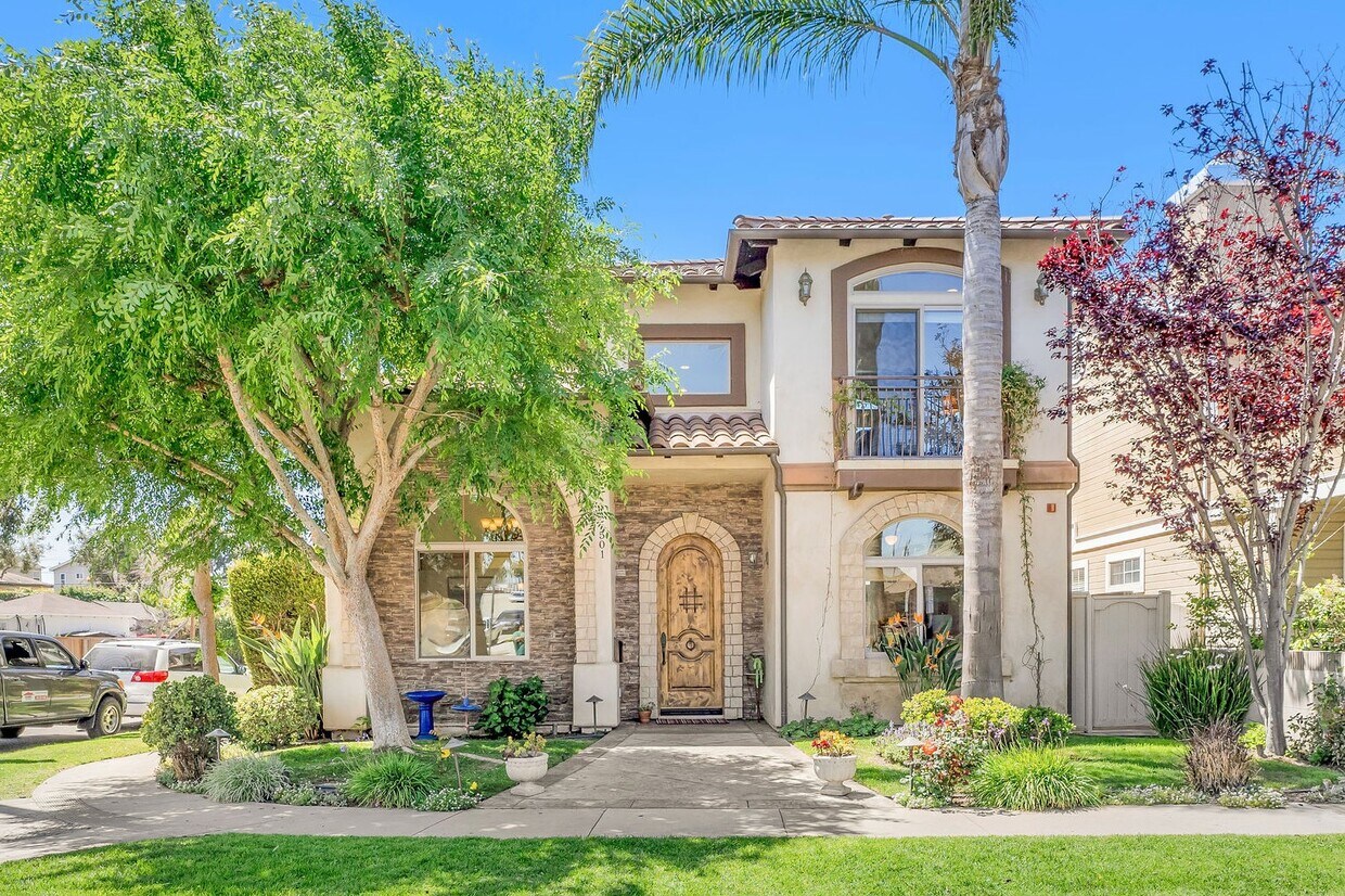 501 N Maria Ave, Redondo Beach, CA 90277 Townhome Rentals in Redondo