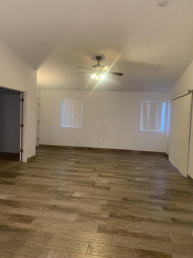 Foto del edificio - 8722 N Joanna Dr