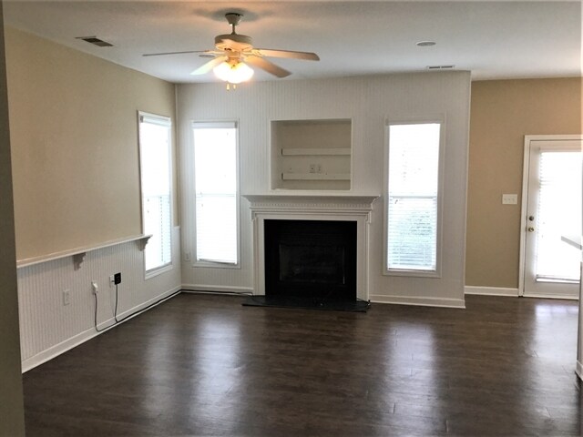 Building Photo - 2018 Magna Ln