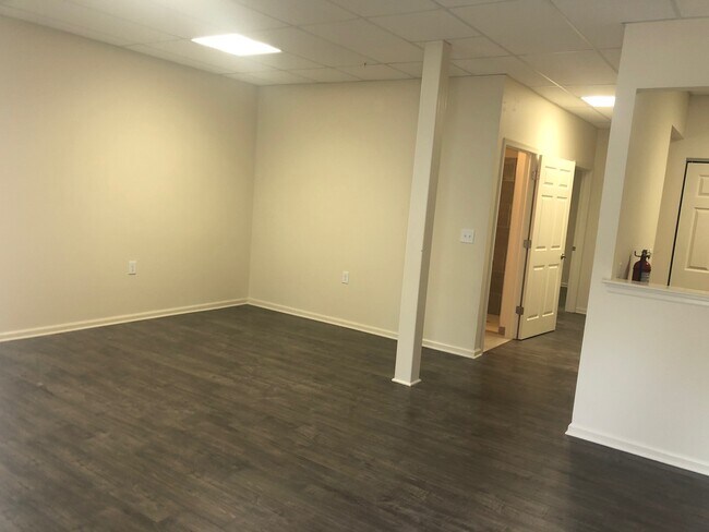 Building Photo - 190 Rancocas Rd