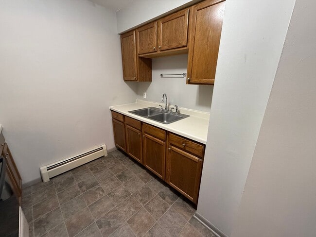 Building Photo - 3411-3427 Elm Dr