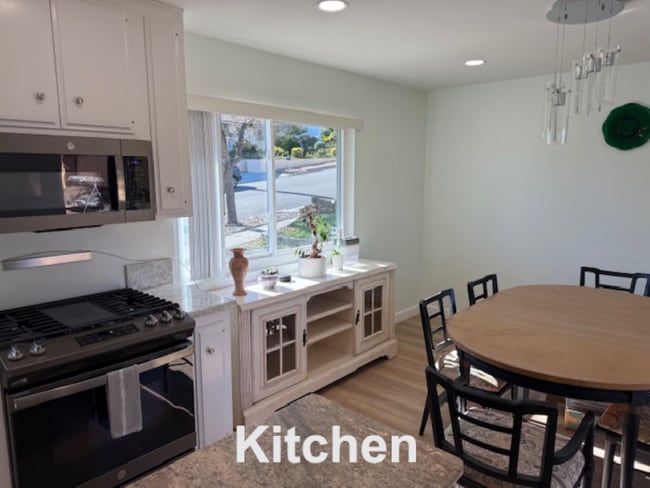 Building Photo - 4074 Vista Calaveras St