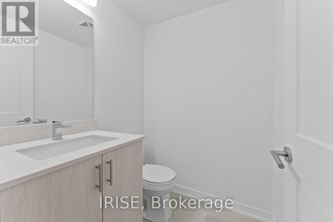 Building Photo - 485-485 Logan Ave
