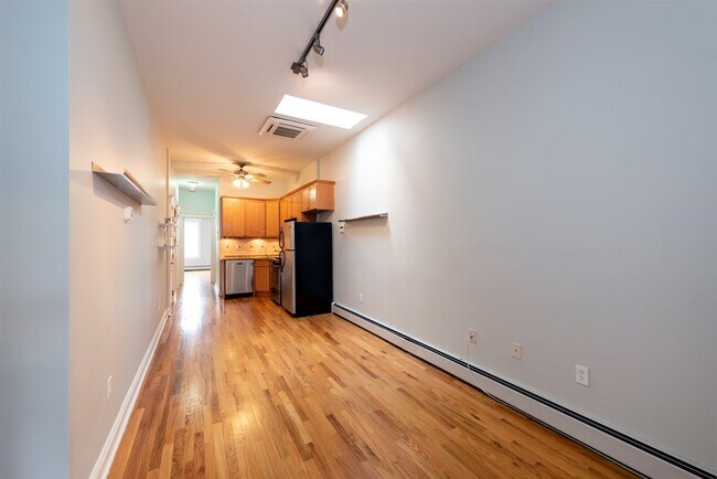 Foto del edificio - 349 7th St