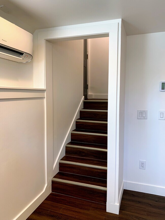 Entry Stairs - 6809 44th Ave S