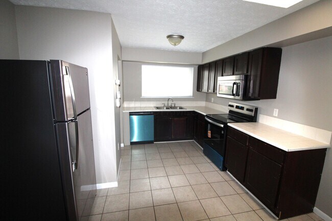 Foto del edificio - 2514 Lipton Rd