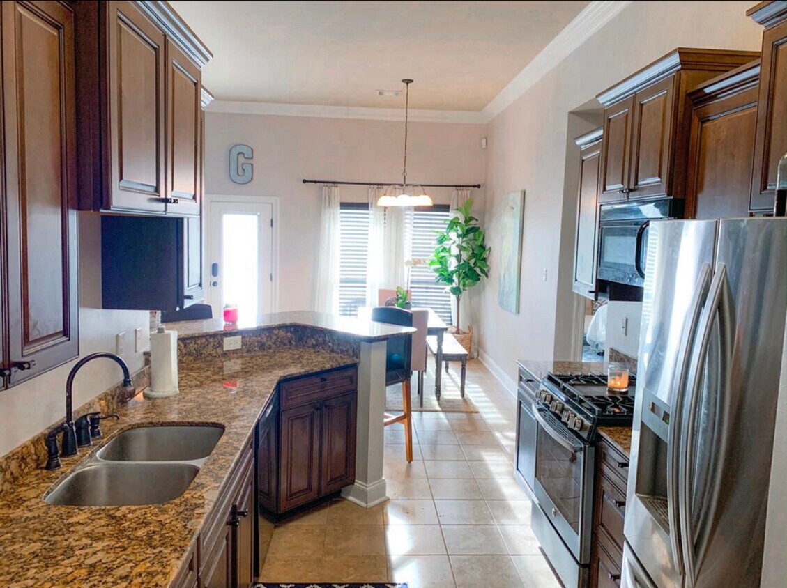 25383 Lake Dr, Denham Springs, LA 70726 House Rental in Denham