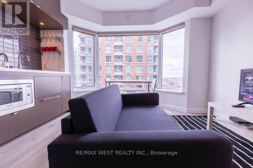 Photo principale - 155-1155 Yorkville Ave
