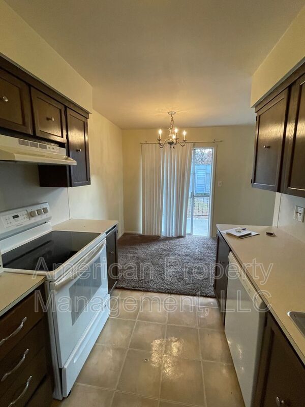 Foto del edificio - 4710 E 68th St