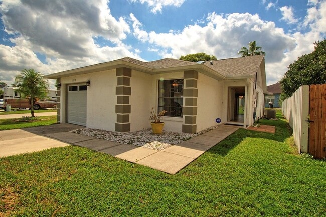 Building Photo - Charming Home in Whisper Lakes!! Available...