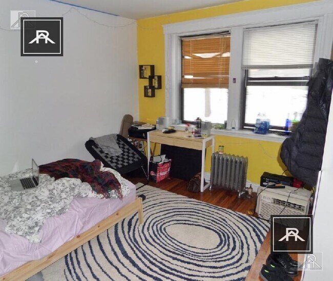Foto del edificio - 4 bedroom in Brighton MA 02135