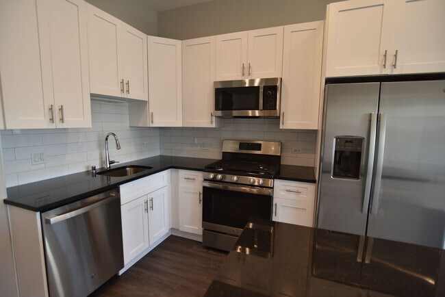 Foto del edificio - 1730 W Greenleaf Ave