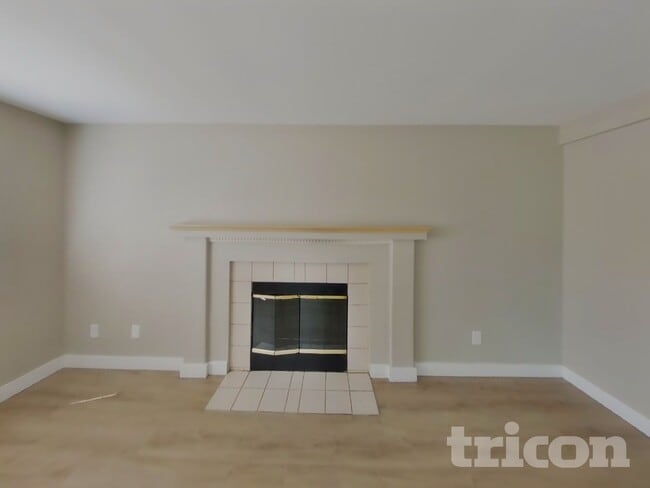 Building Photo - 5925 Beltway Loop SE