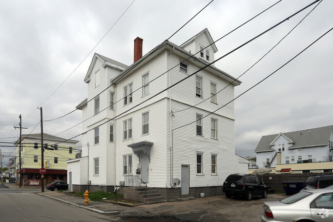 Building Photo - 619 Central Ave